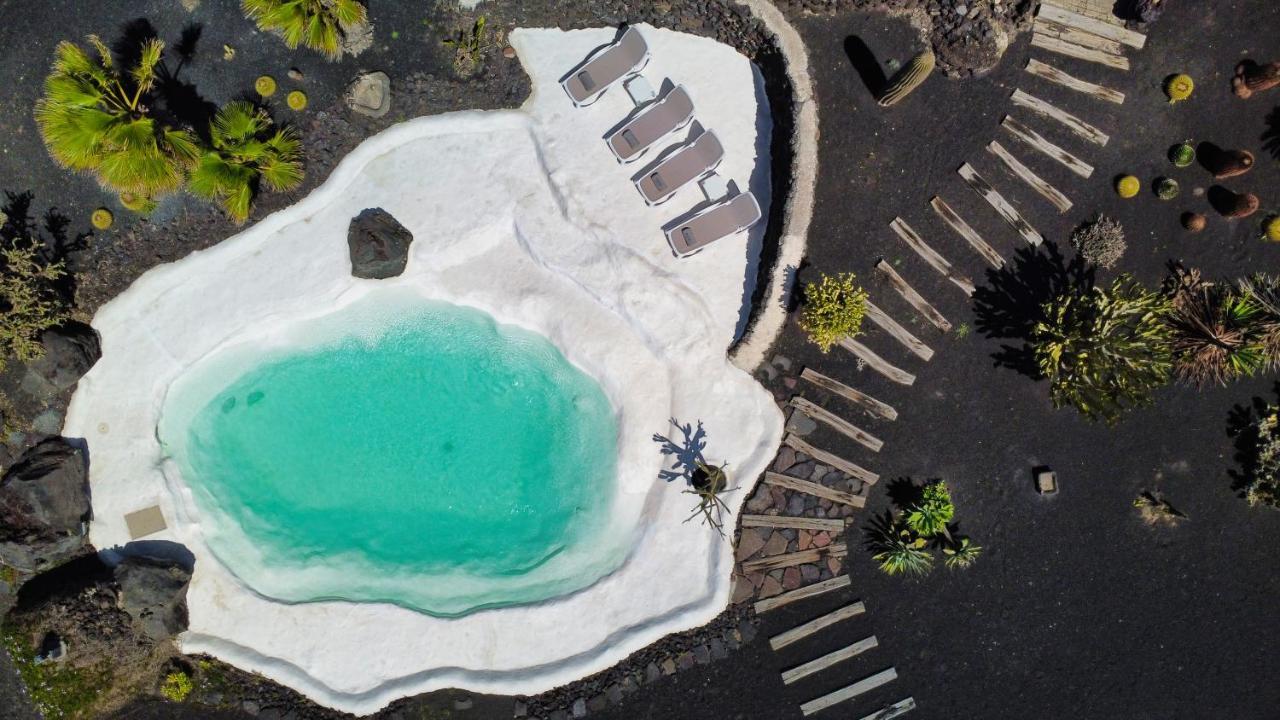 Luxe Ecovilla Listan Uga Εξωτερικό φωτογραφία