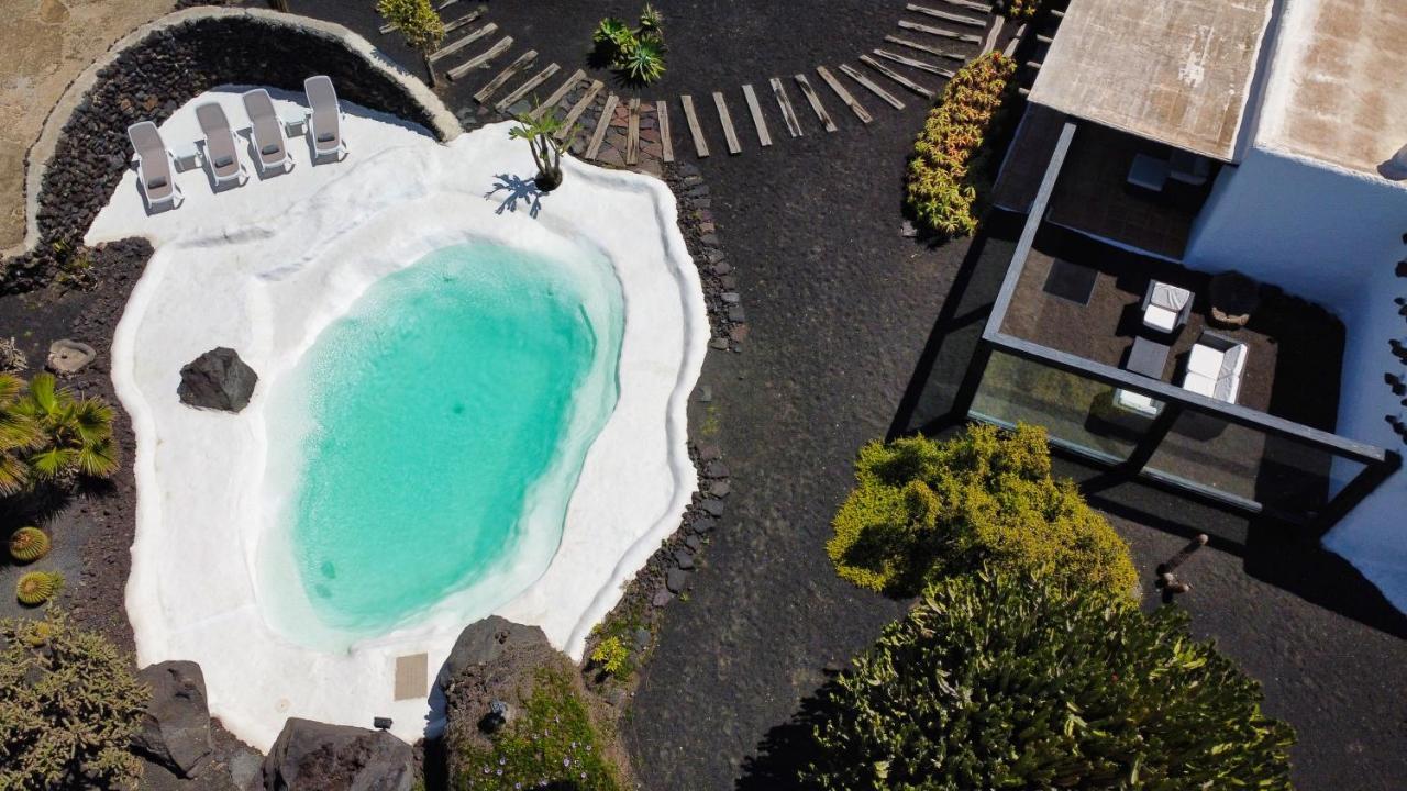 Luxe Ecovilla Listan Uga Εξωτερικό φωτογραφία