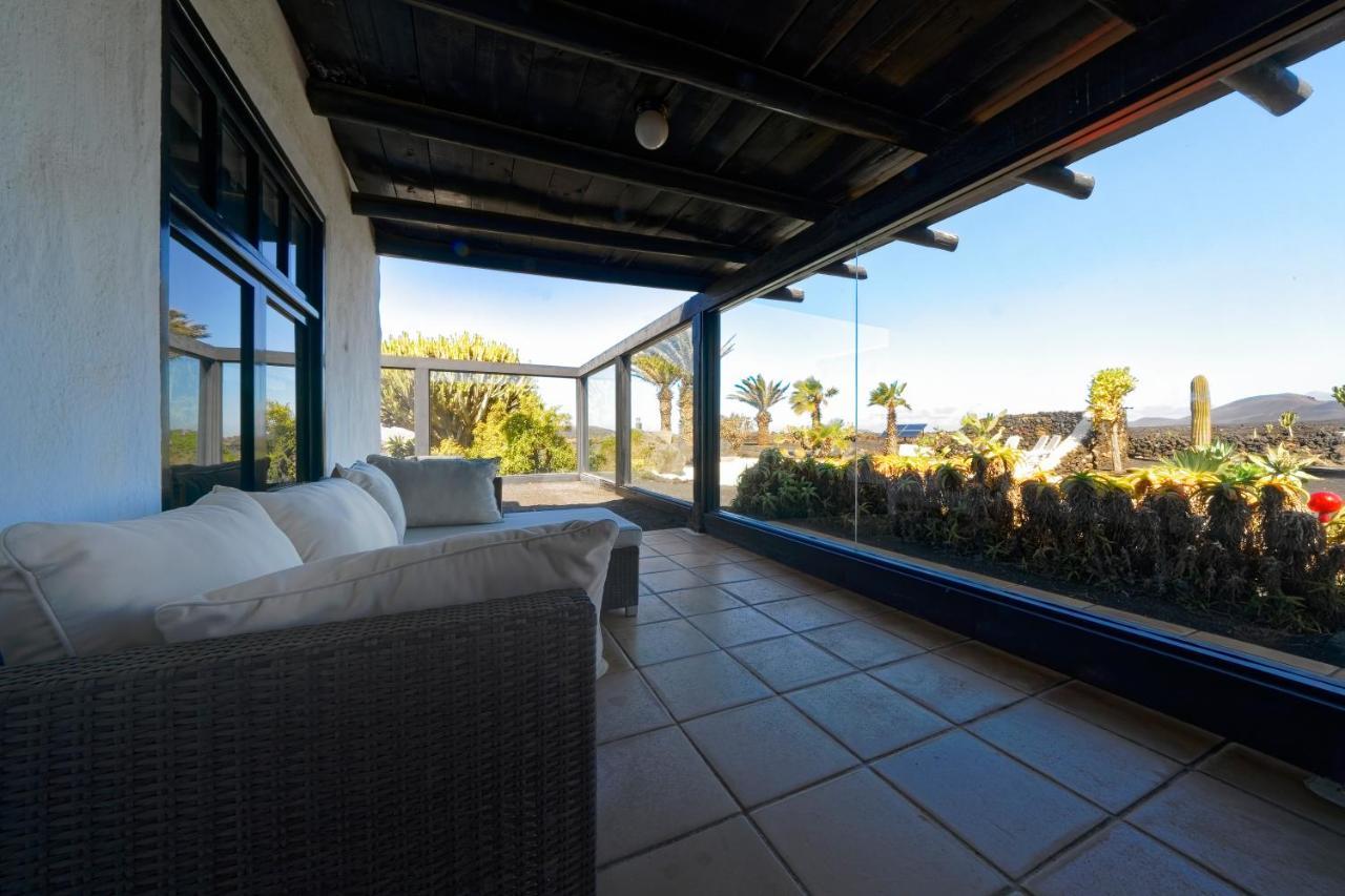 Luxe Ecovilla Listan Uga Εξωτερικό φωτογραφία