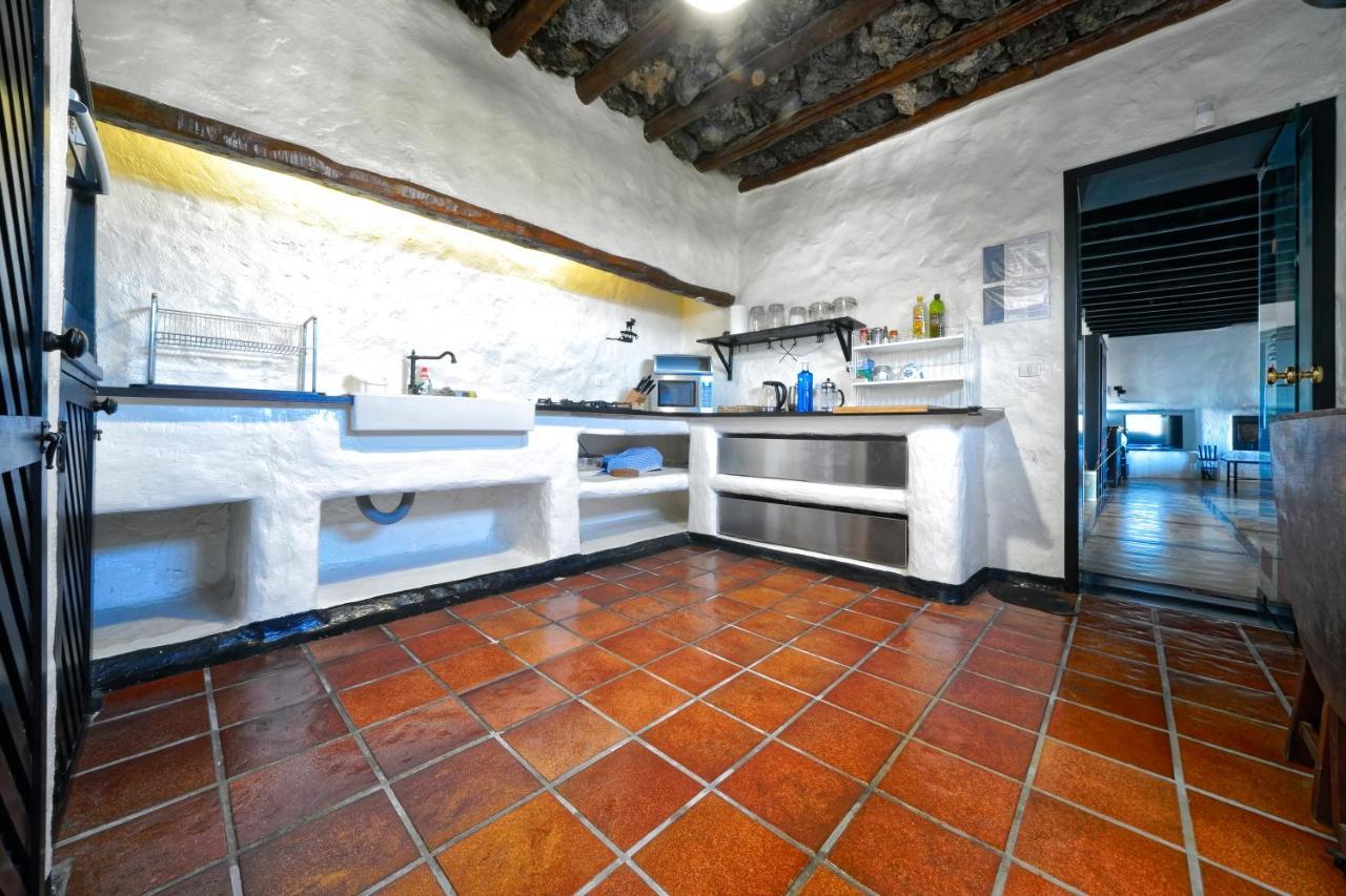 Luxe Ecovilla Listan Uga Εξωτερικό φωτογραφία